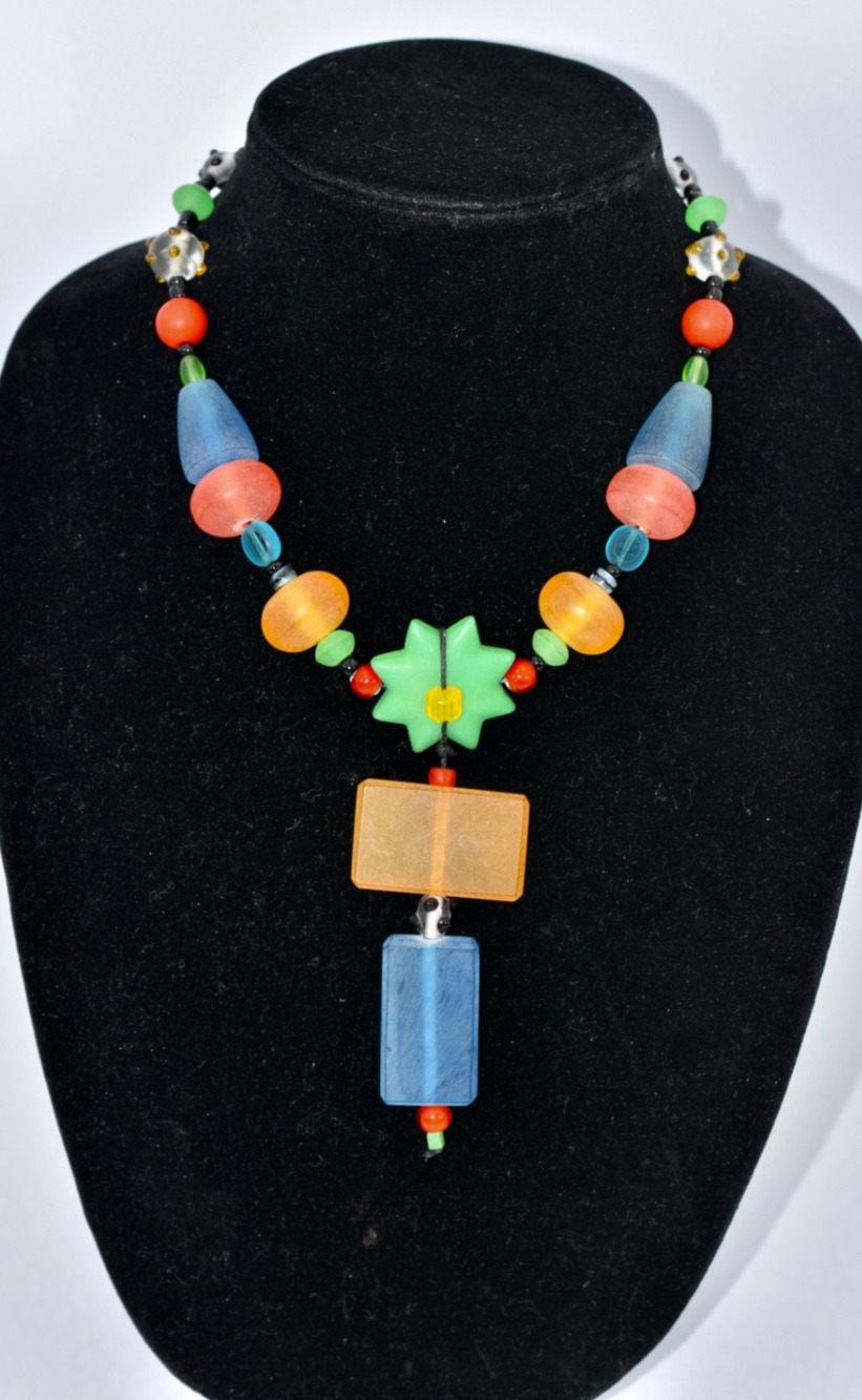 TERESA GOODALL "RUMBA" Chunky Whimsy Glass Lucite Resin 18' Necklace